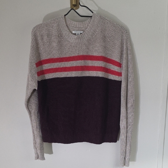 American Eagle Outfitters Purple and Cream Crew Neck Sweater - Picture 2 of 7